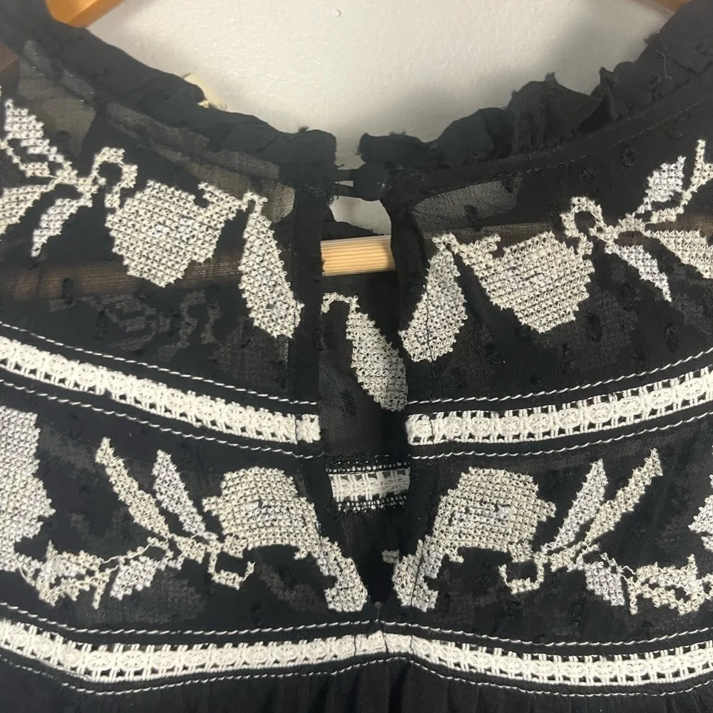 Anthropologie Maeve Winona Lace Top Peasant Shirt Size Small Black Puff Sleeves